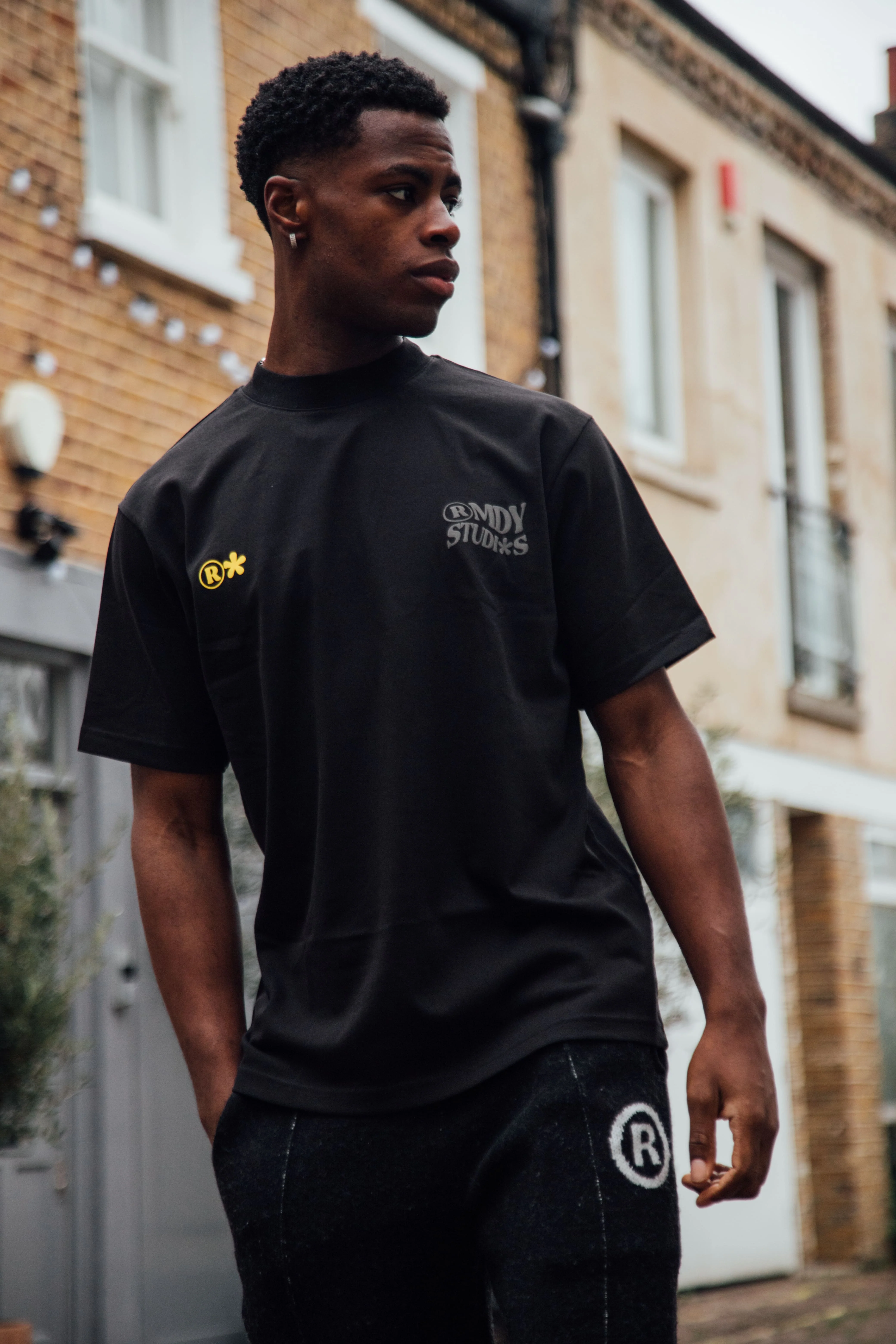 Black Find Your RMDY. Flow Tee